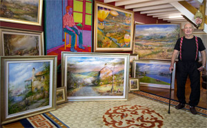 Australian naive artist Maynard Waters